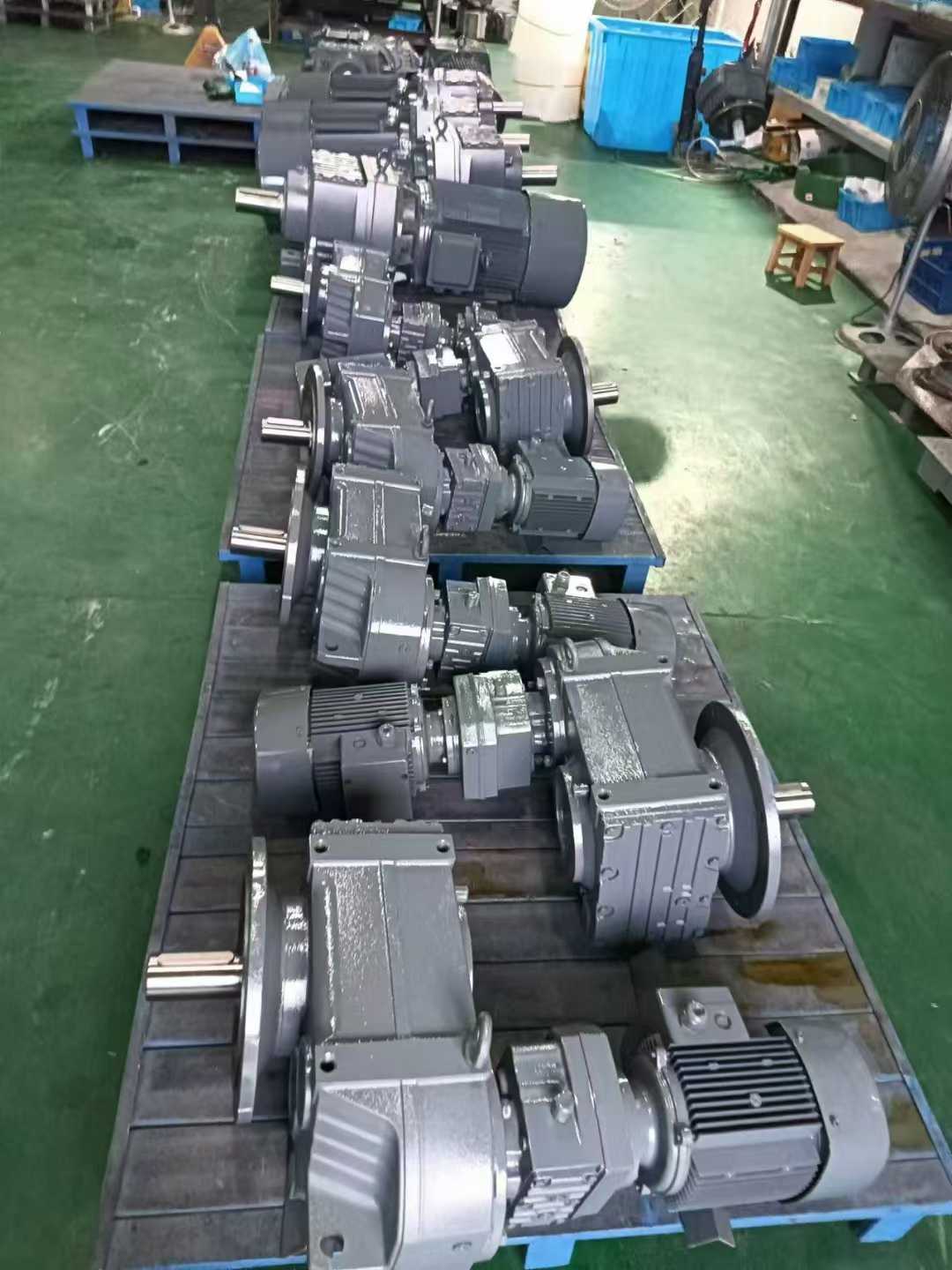 S77-YEJ1.5KW-NA10-M6ٻFF47DRS80M4