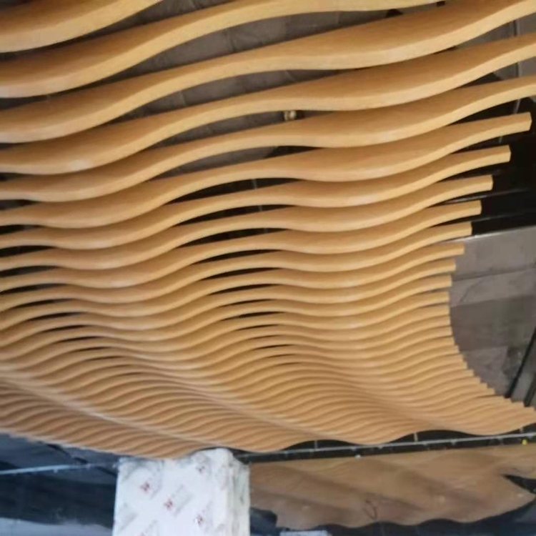 ໡ͨհ۳Ҷ